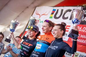 2071 20210926161636 IMG 9103-Copy