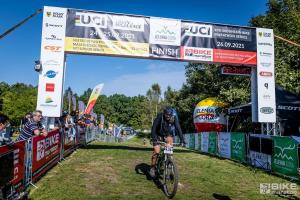 2176 20210926132251 IMG 3265-Copy